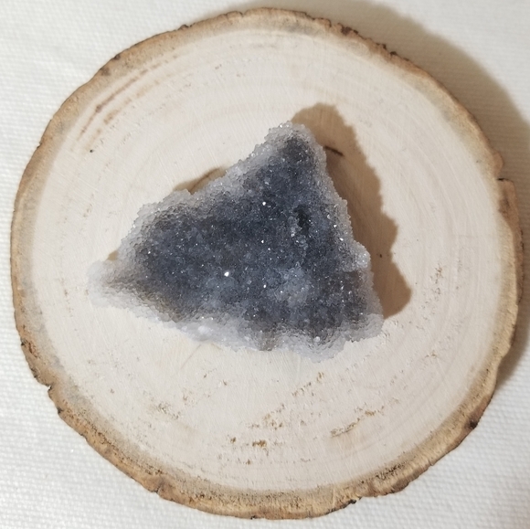 Druzy Chalcedony - Picture 3 of 4